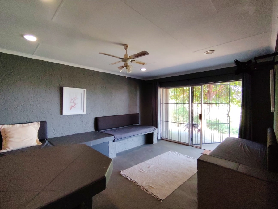 Commercial Property for Sale in Broederstroom North West